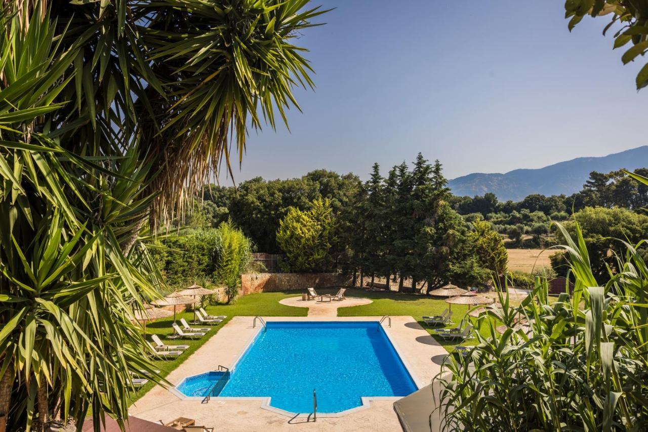 Theros Retreat Spartia  Exterior photo