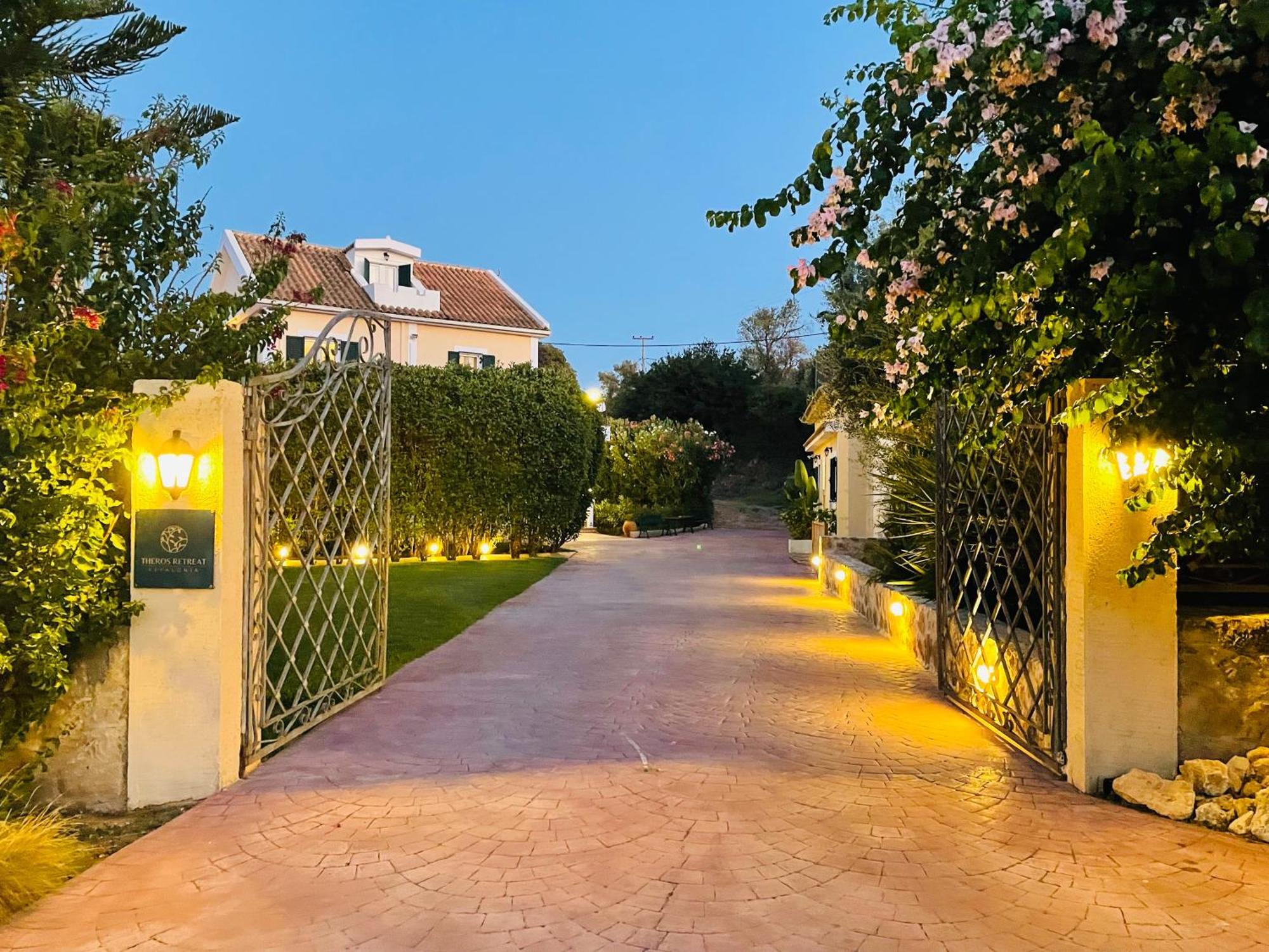 Theros Retreat Spartia  Exterior photo